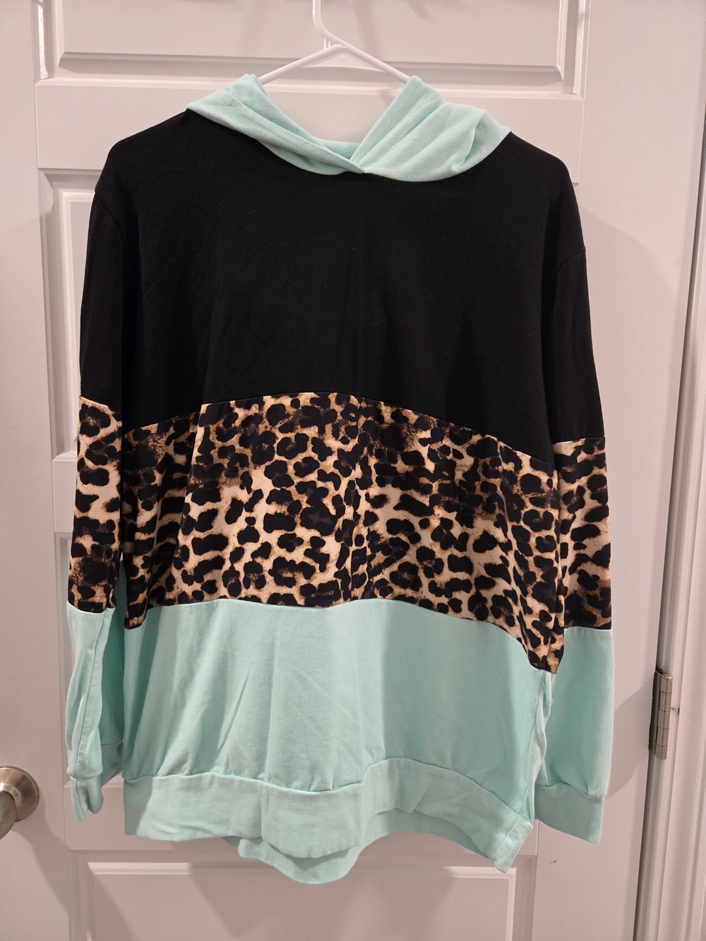 Leopard-Panel Colorblock Hoodie Sweatshirt in Mint and Black